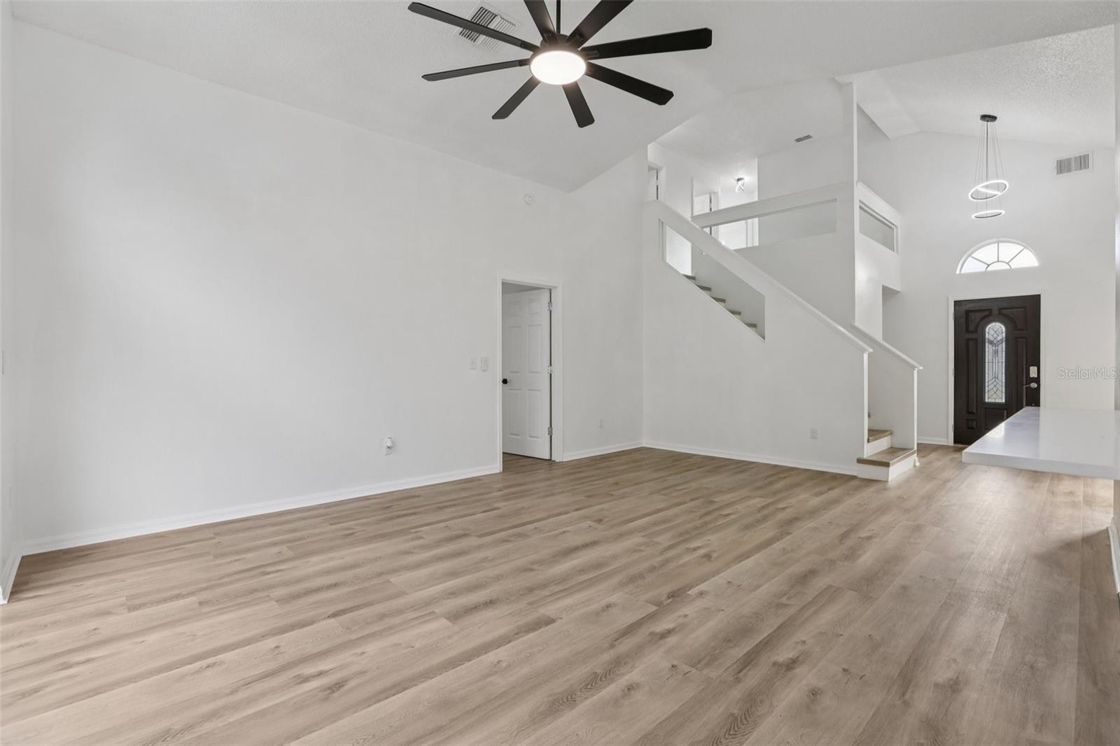 Image 6 of 49 For 3032 Bloomsbury Drive