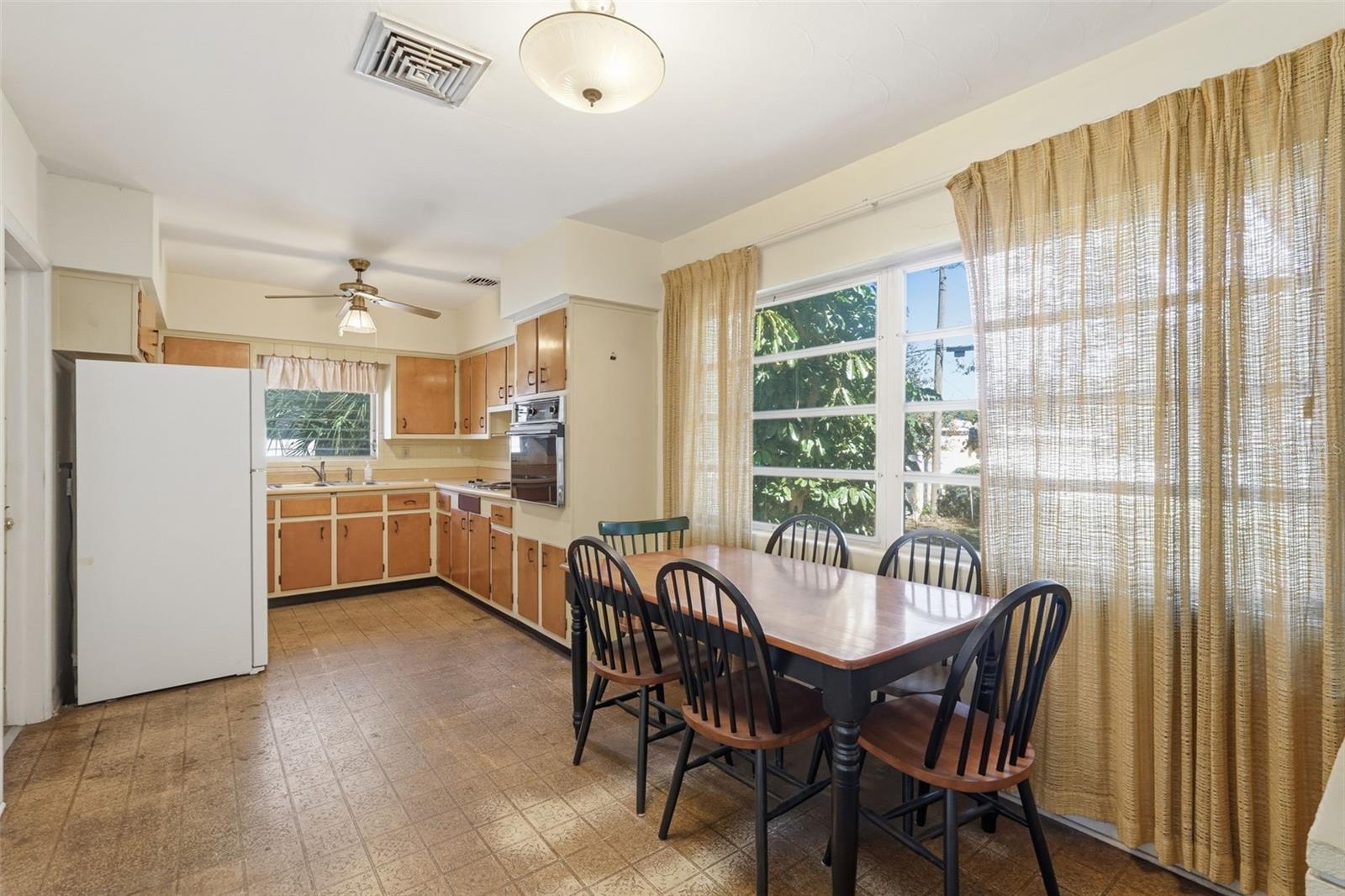 Image 15 of 31 For 1523 Fredrica Avenue