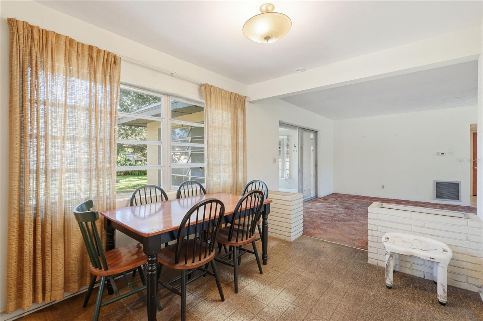 Image 16 of 31 For 1523 Fredrica Avenue