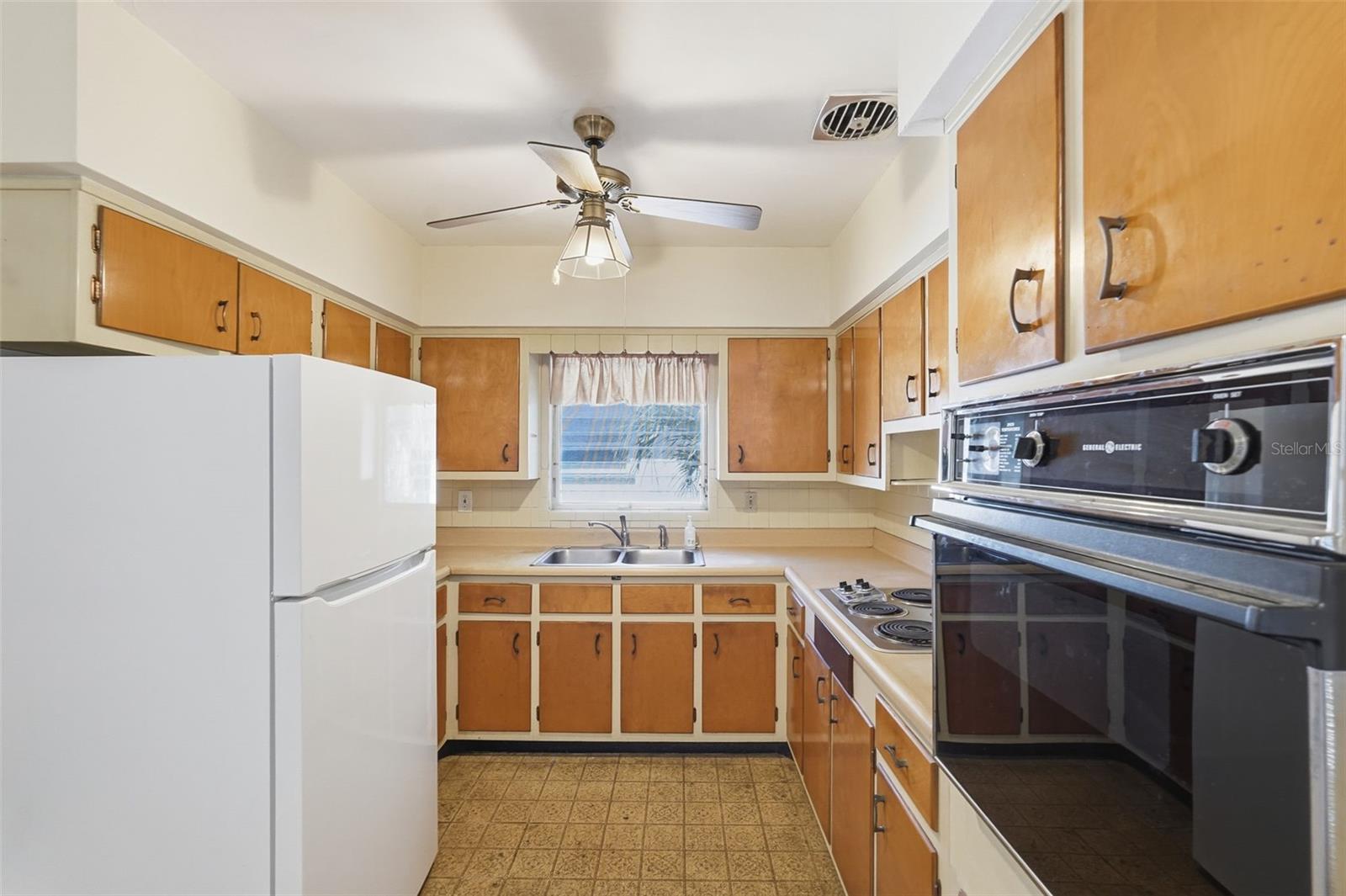 Image 17 of 31 For 1523 Fredrica Avenue