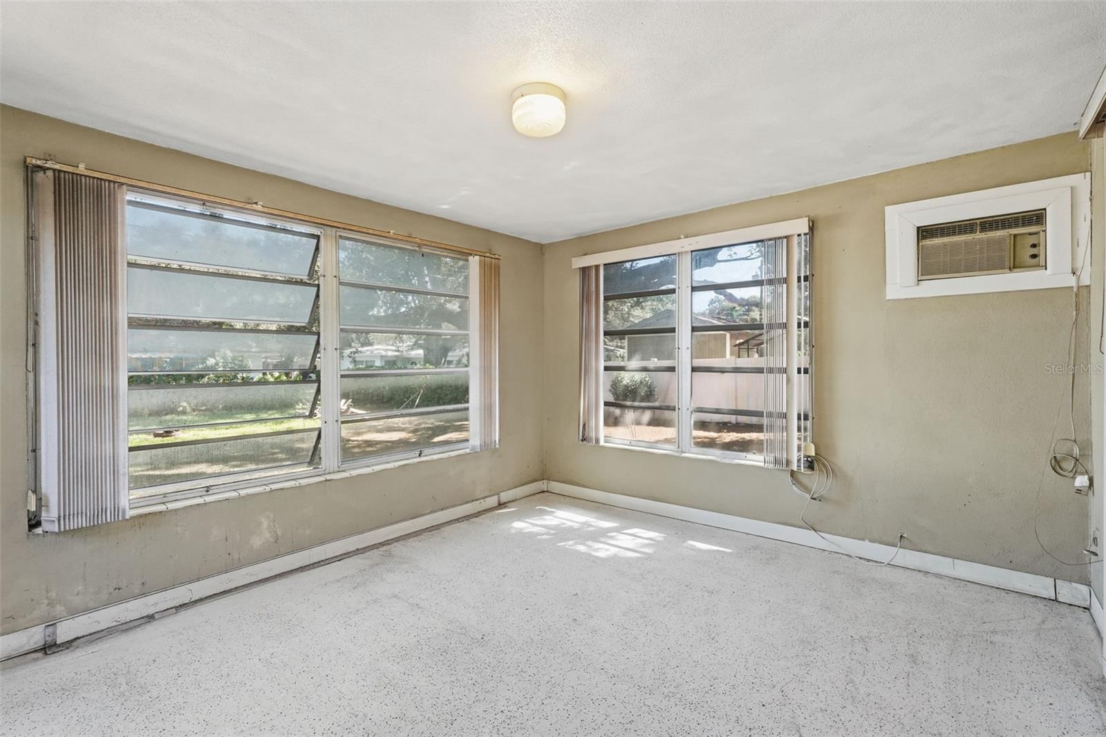 Image 21 of 31 For 1523 Fredrica Avenue