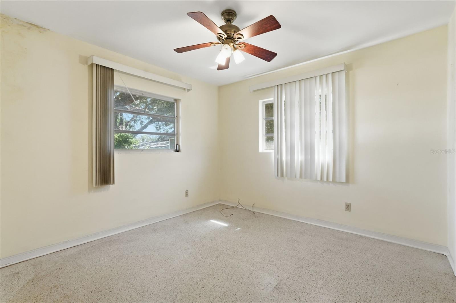 Image 25 of 31 For 1523 Fredrica Avenue