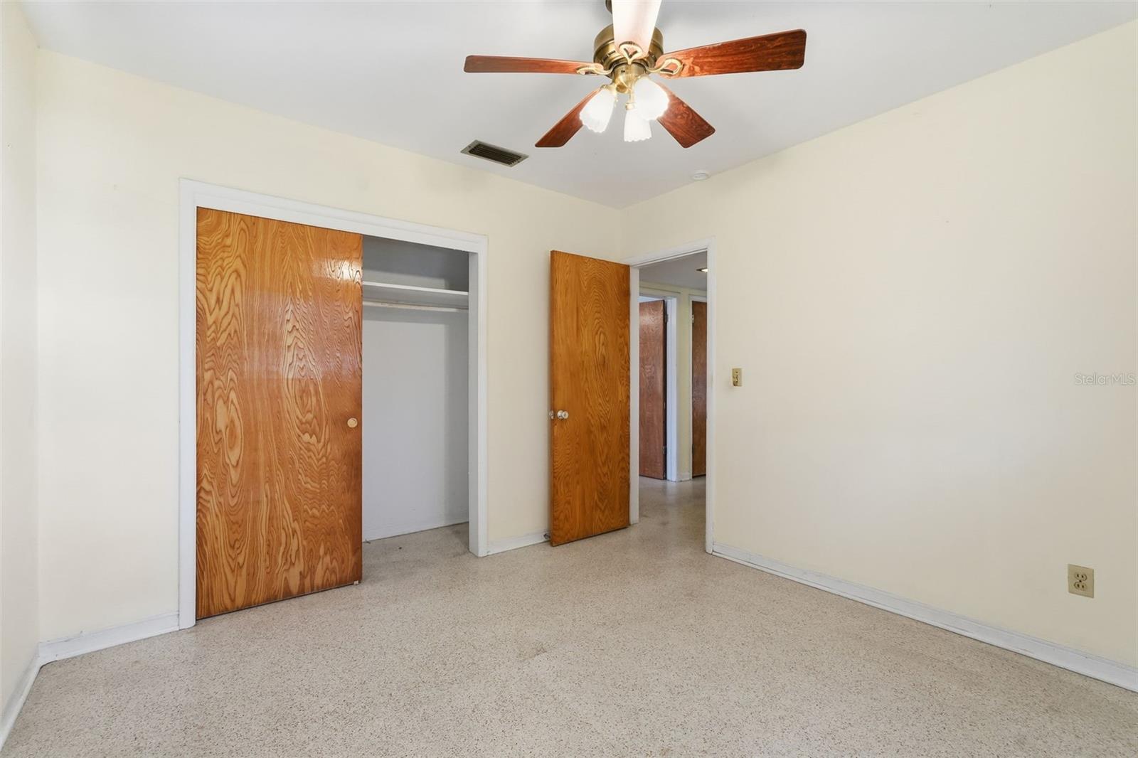 Image 26 of 31 For 1523 Fredrica Avenue