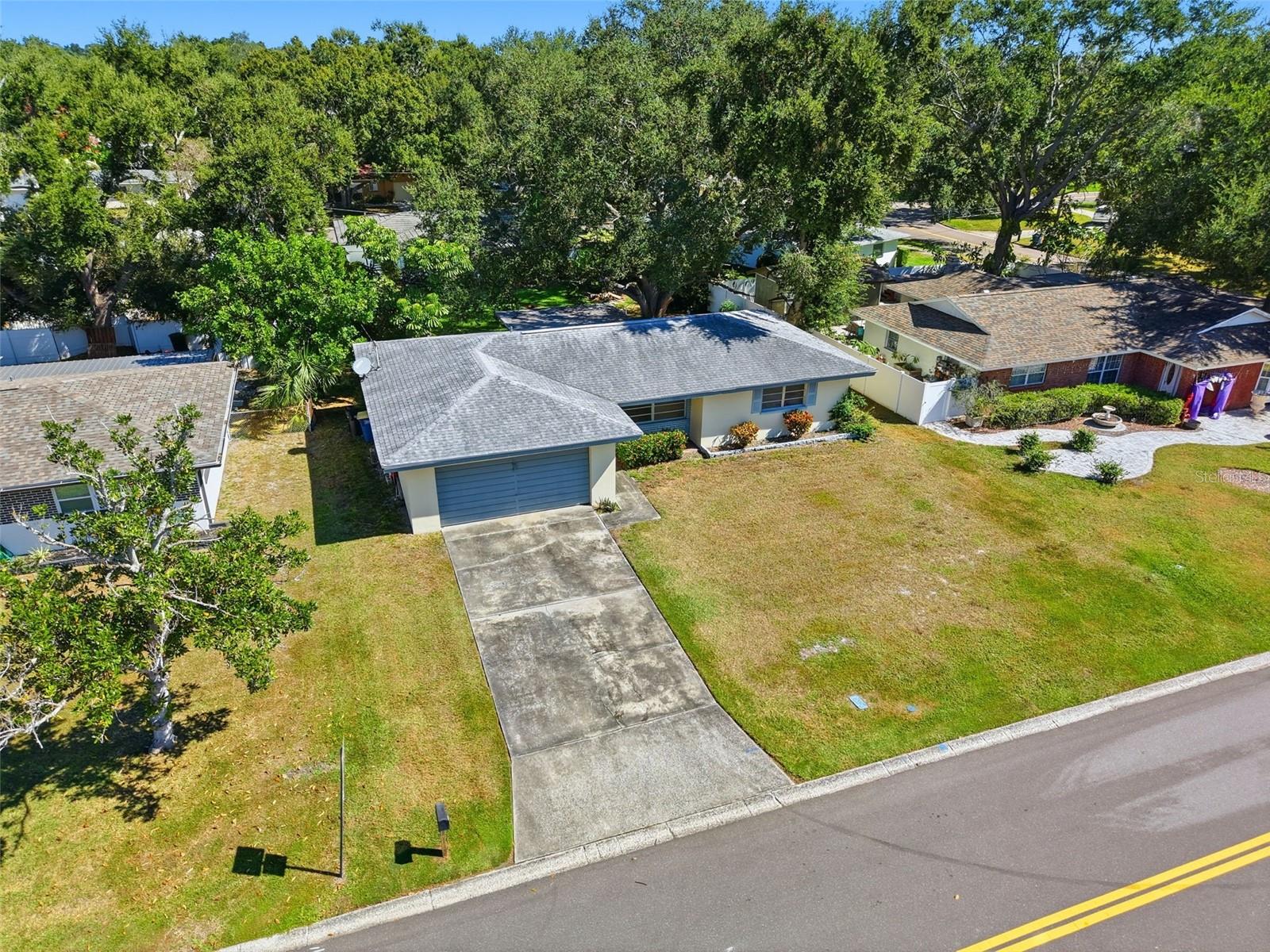 Image 3 of 31 For 1523 Fredrica Avenue