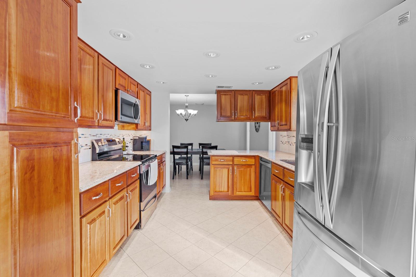 Image 27 of 43 For 302 Stroll Lane