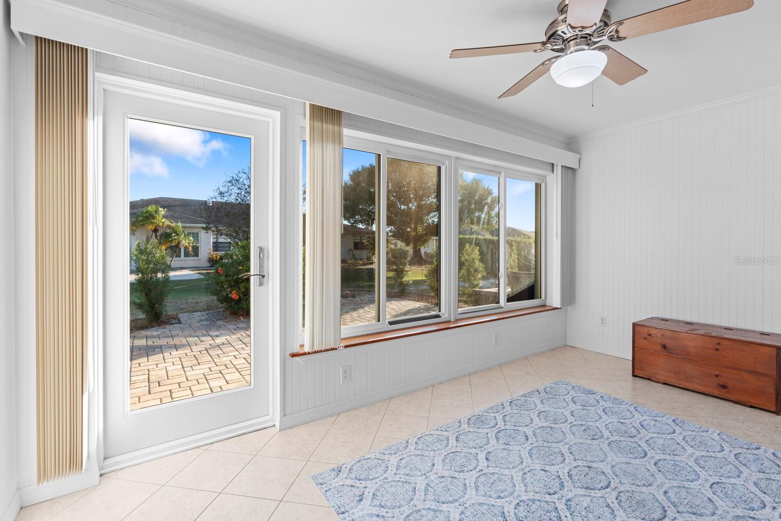 Image 32 of 43 For 302 Stroll Lane