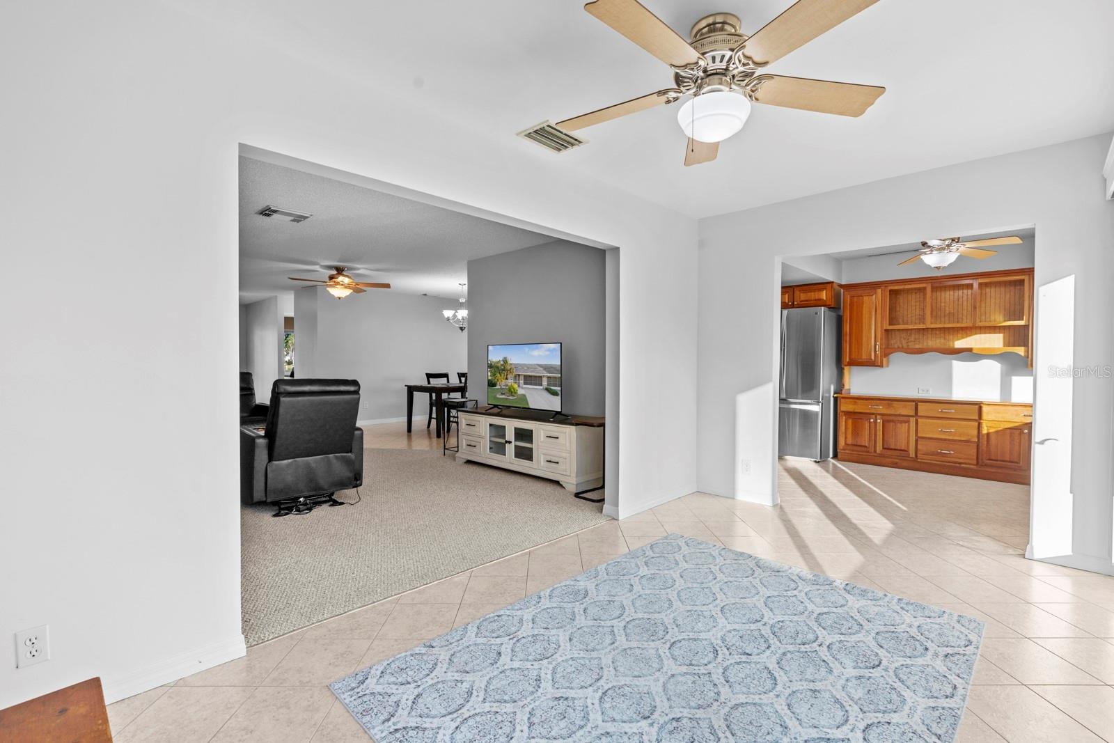 Image 34 of 43 For 302 Stroll Lane