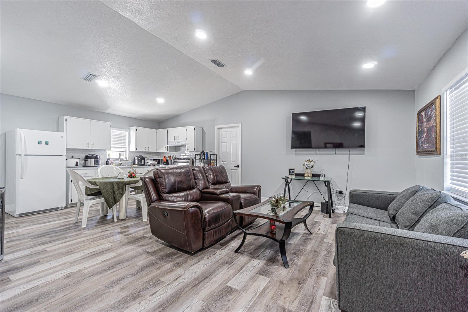 Image 11 of 30 For 3482 Dow Lane