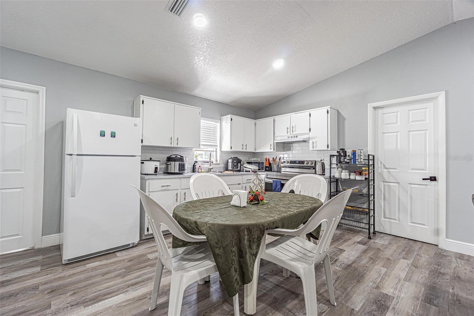 Image 12 of 30 For 3482 Dow Lane