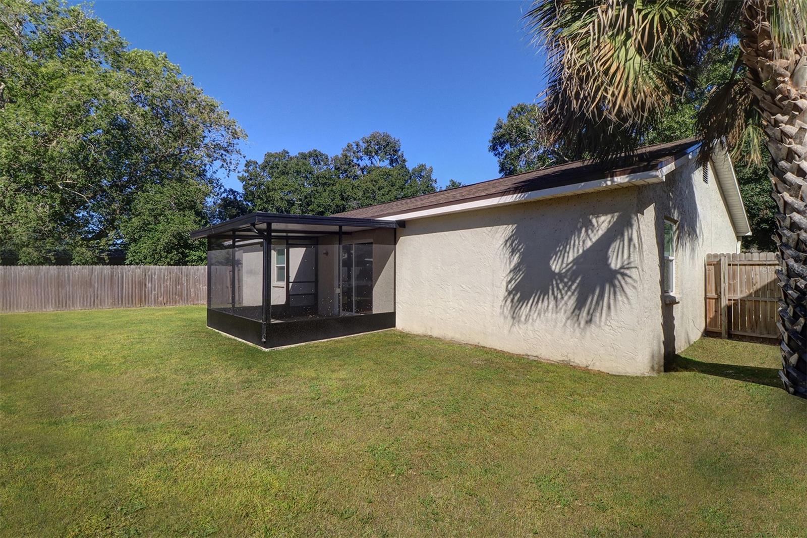 Image 23 of 24 For 1915 Saginaw Court