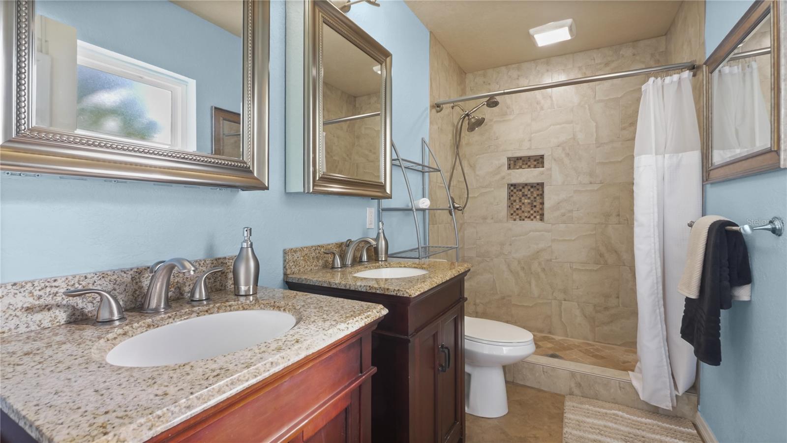 Image 16 of 38 For 5836 18th Avenue S