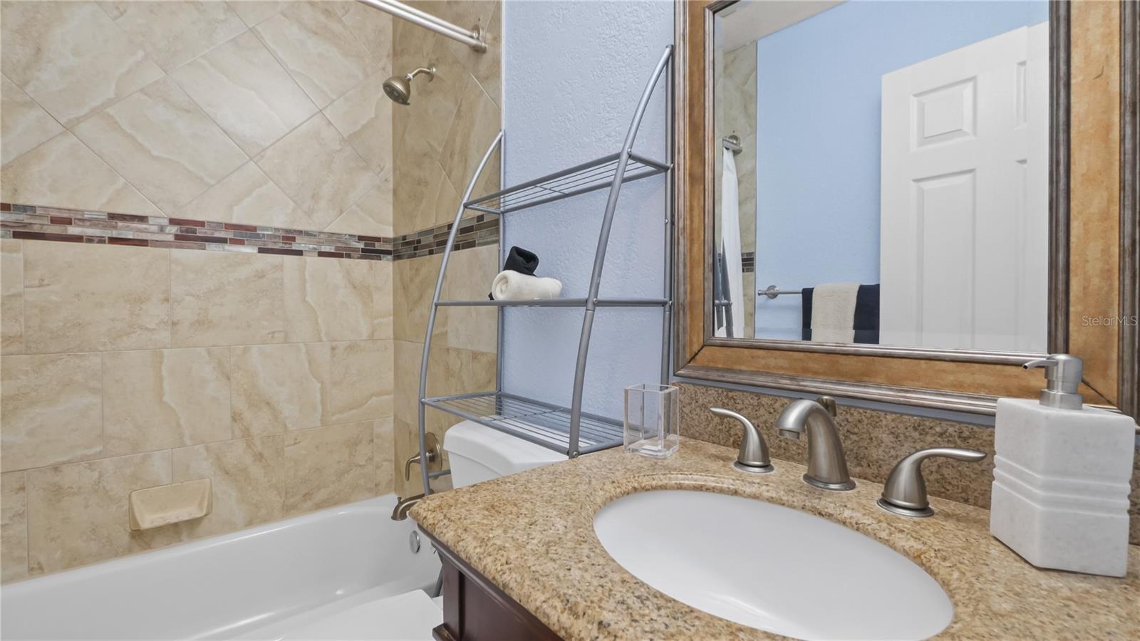 Image 22 of 38 For 5836 18th Avenue S