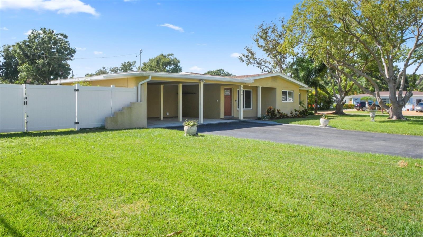 Image 32 of 38 For 5836 18th Avenue S