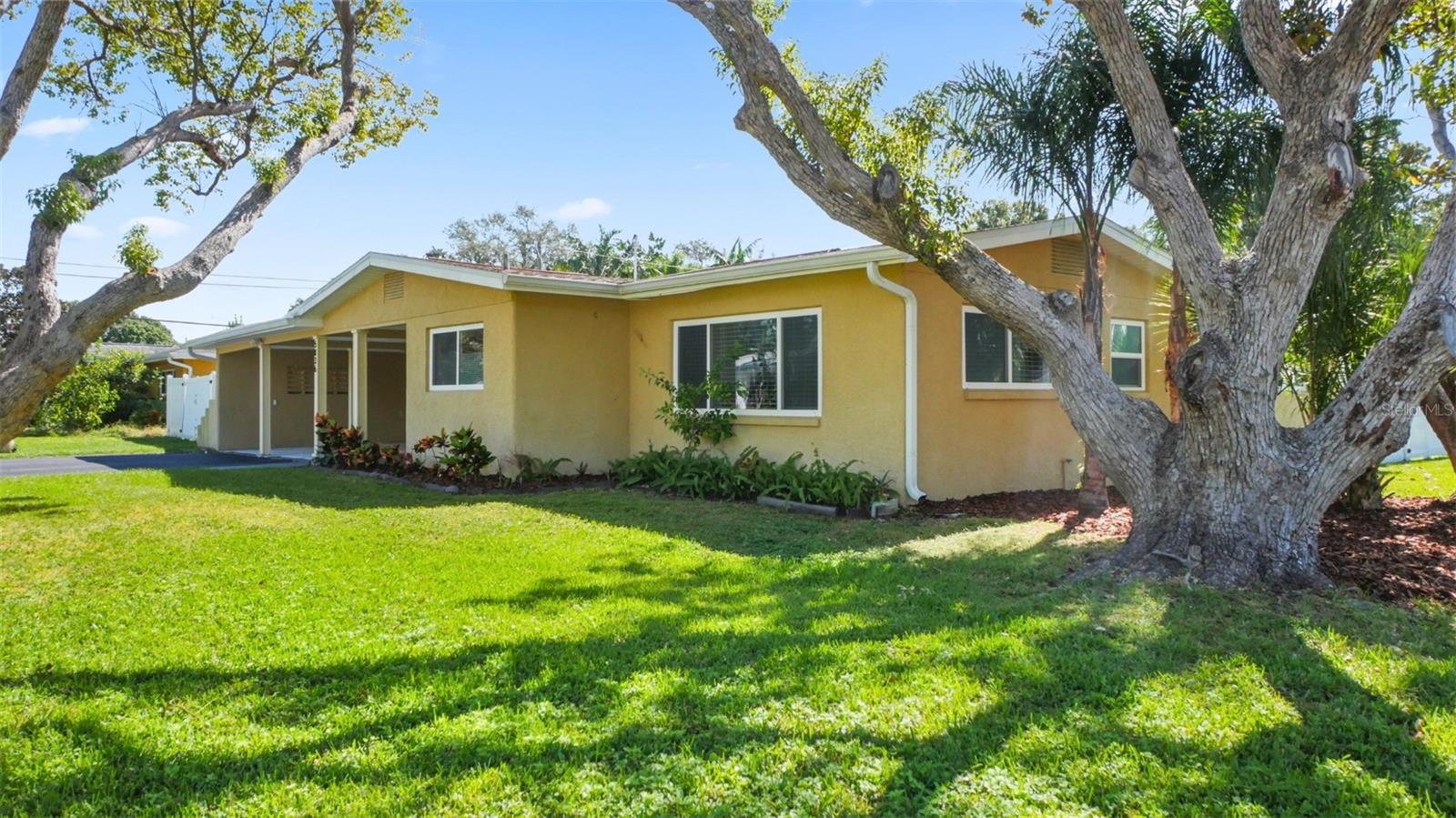 Image 33 of 38 For 5836 18th Avenue S