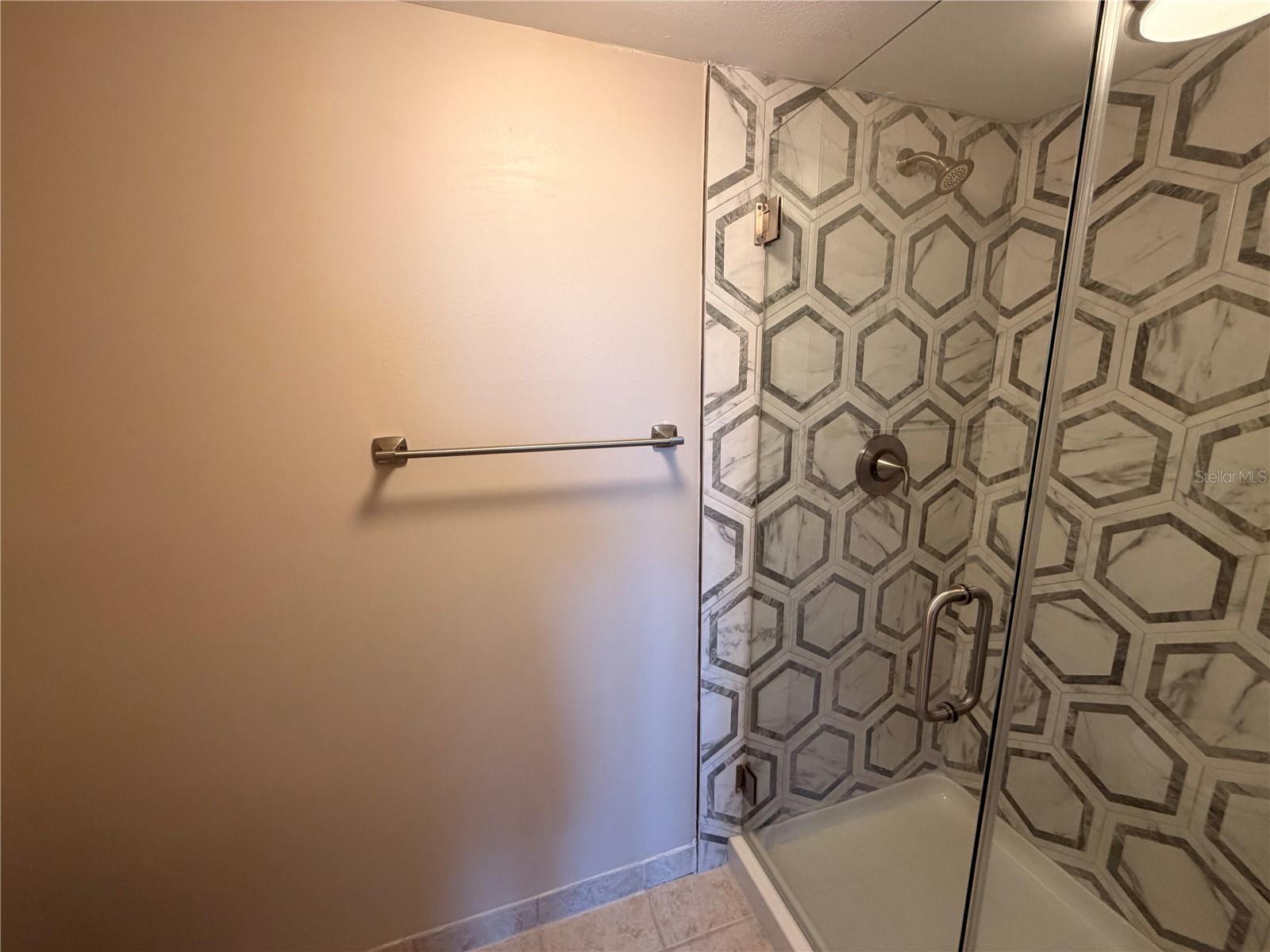 Image 19 of 35 For 2614 Cove Cay Drive 406