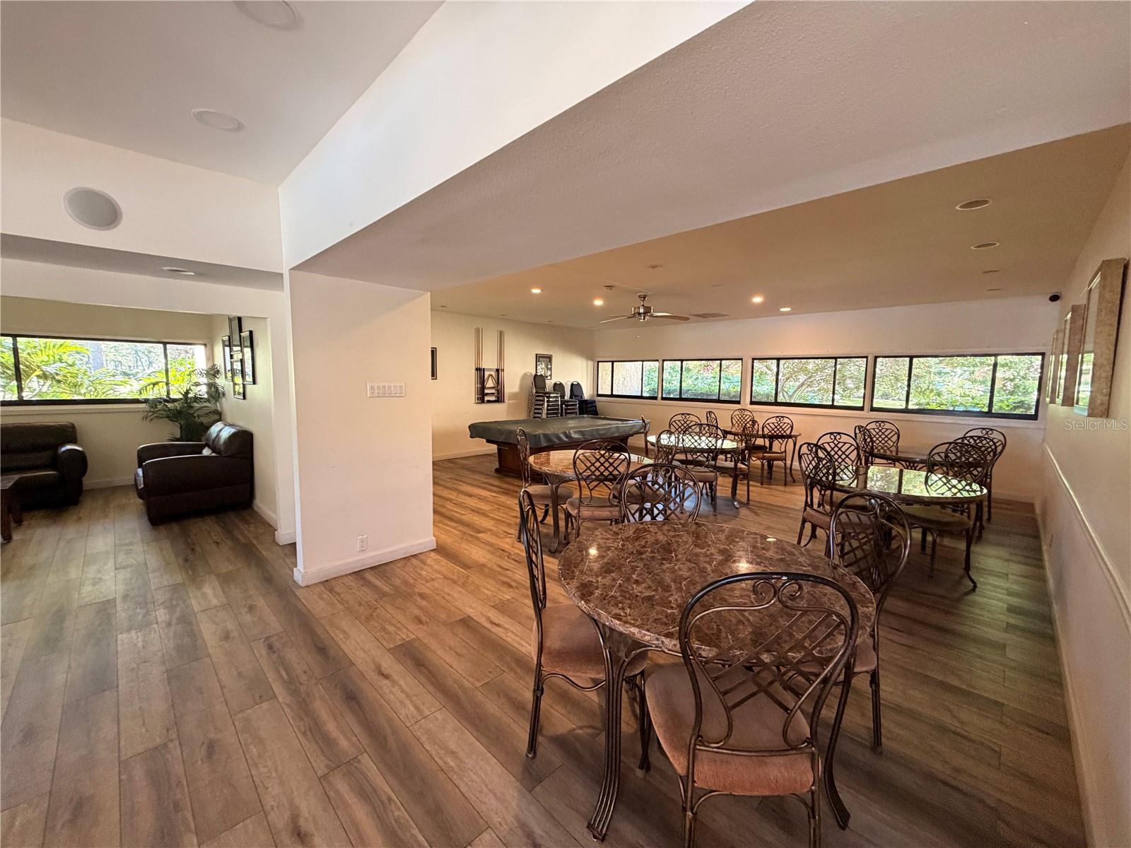 Image 24 of 35 For 2614 Cove Cay Drive 406