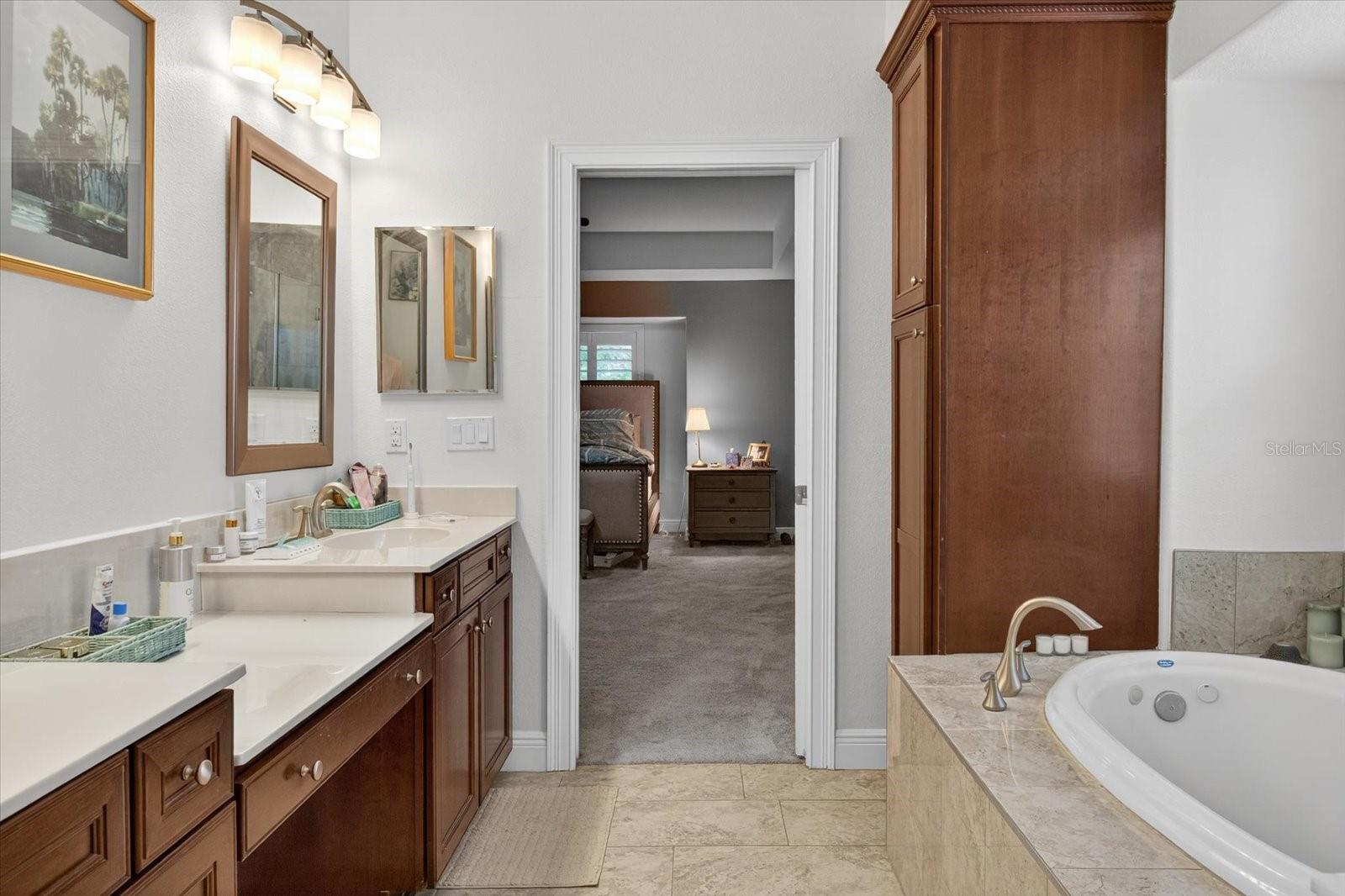 Image 27 of 44 For 6222 Anhinga Place