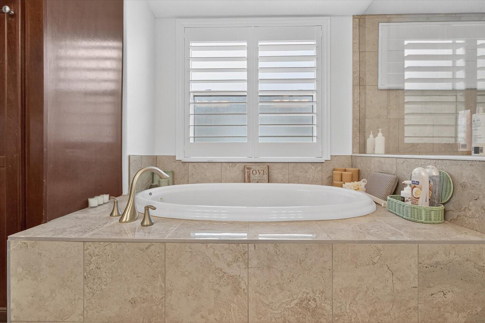 Image 28 of 44 For 6222 Anhinga Place