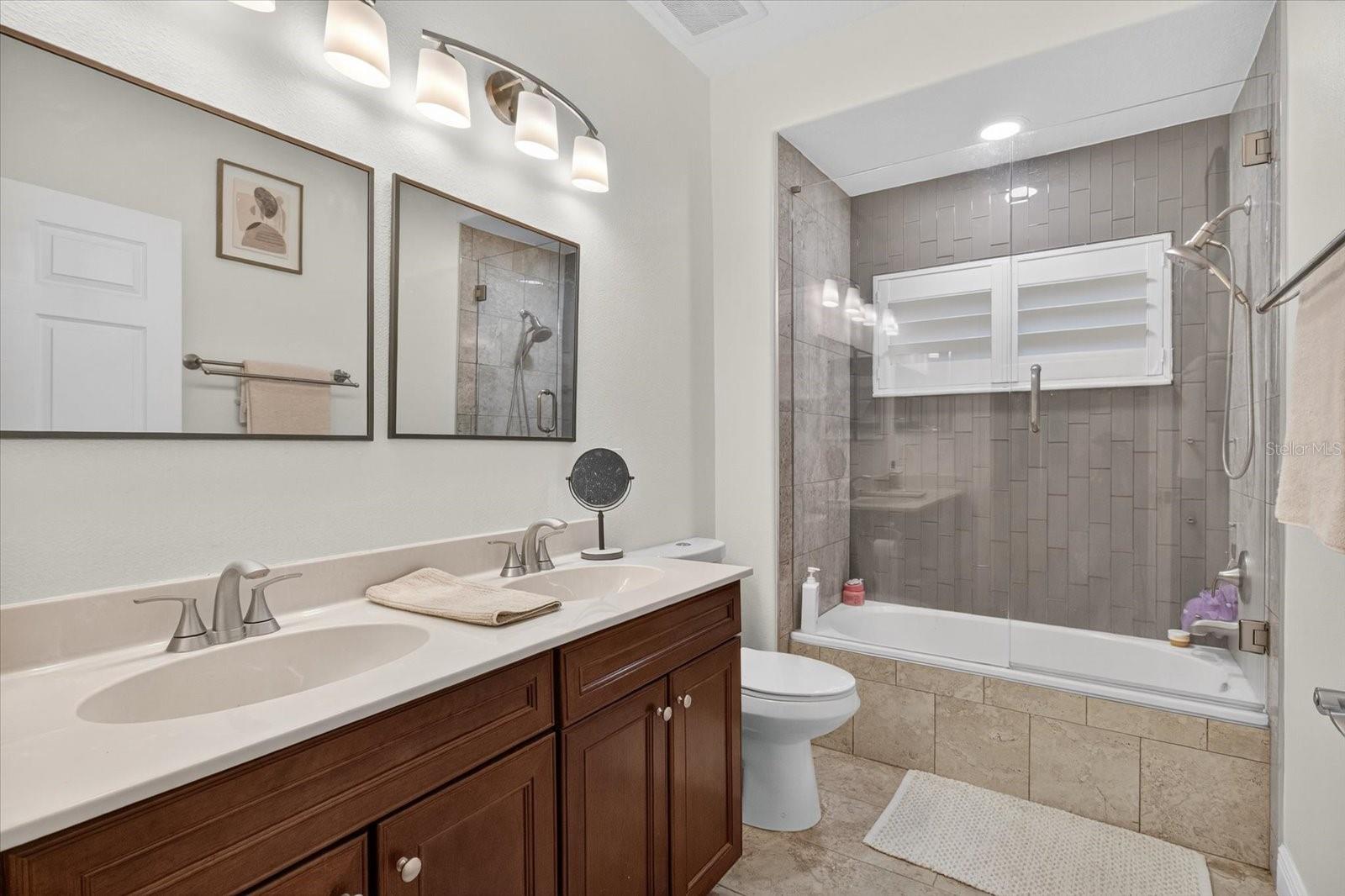 Image 32 of 44 For 6222 Anhinga Place