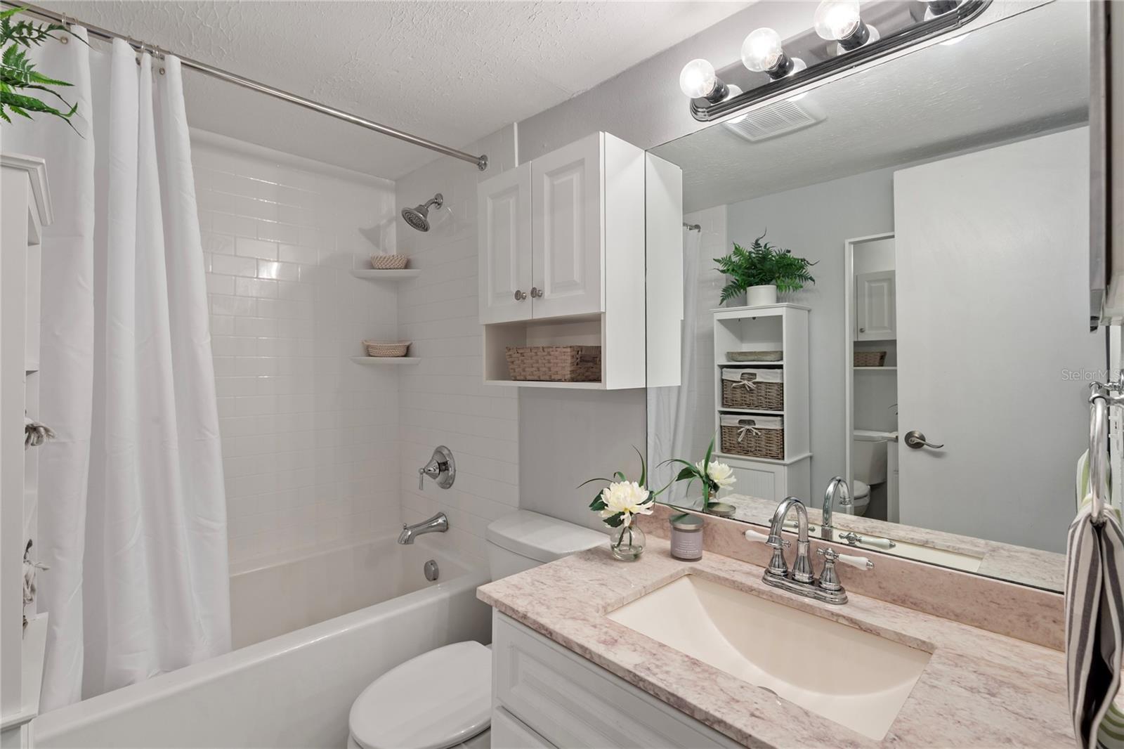 Image 11 of 32 For 4611 North B Street 238