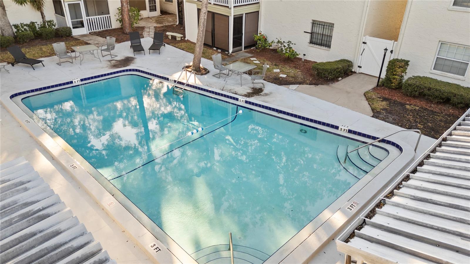 Image 24 of 32 For 4611 North B Street 238