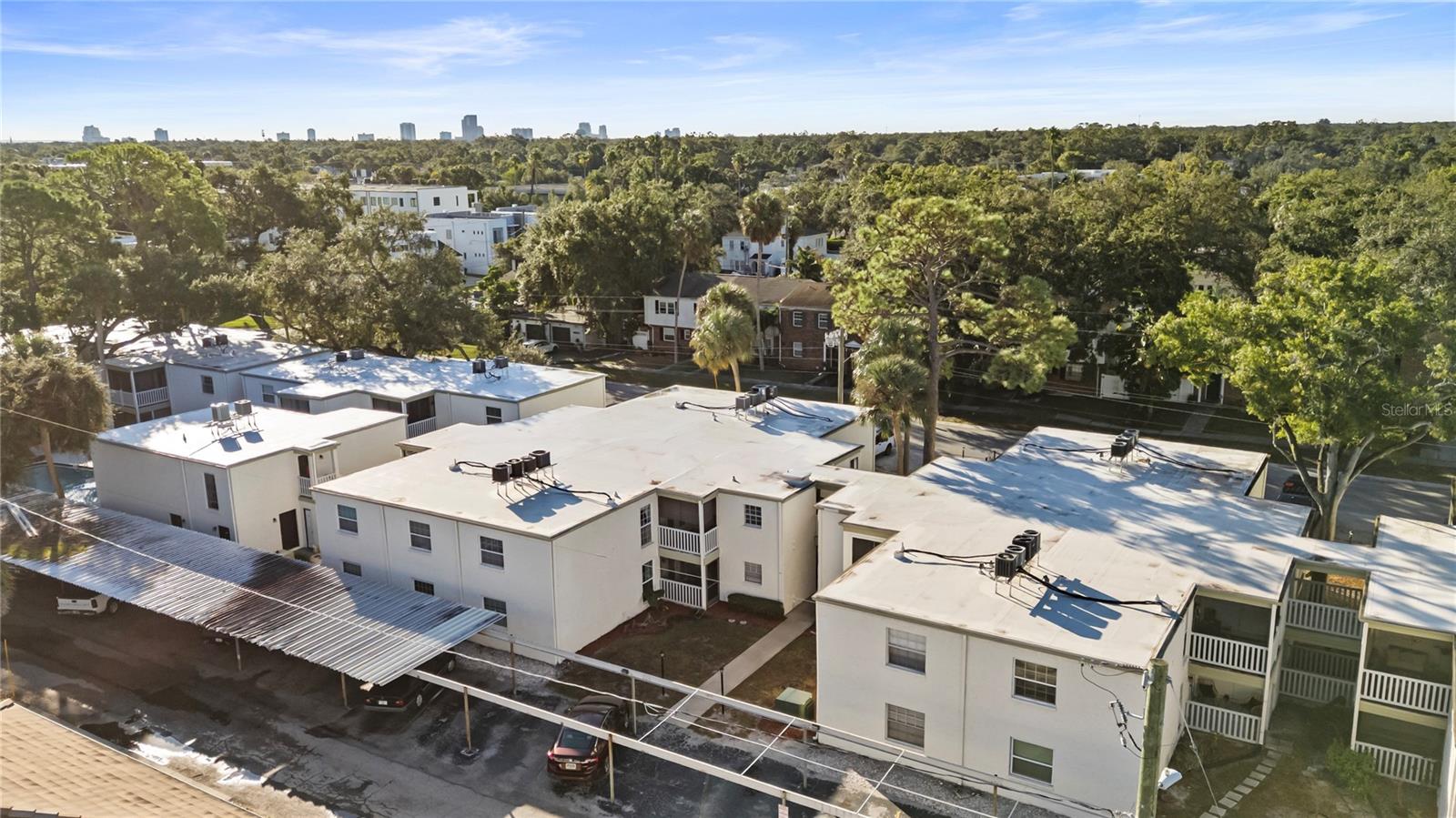 Image 28 of 32 For 4611 North B Street 238