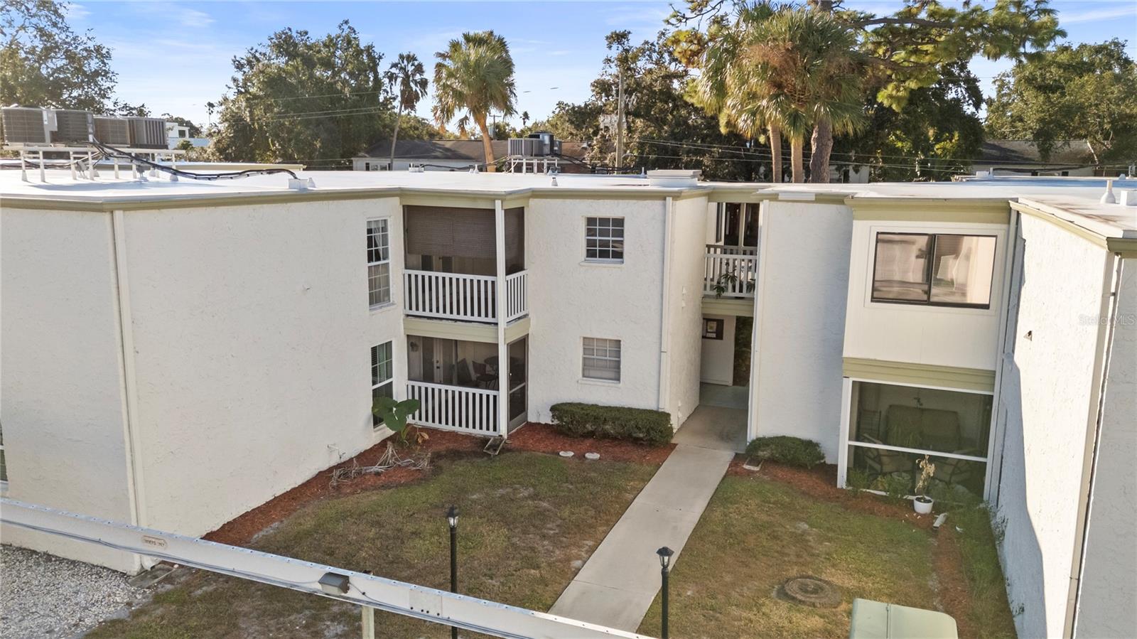 Image 29 of 32 For 4611 North B Street 238