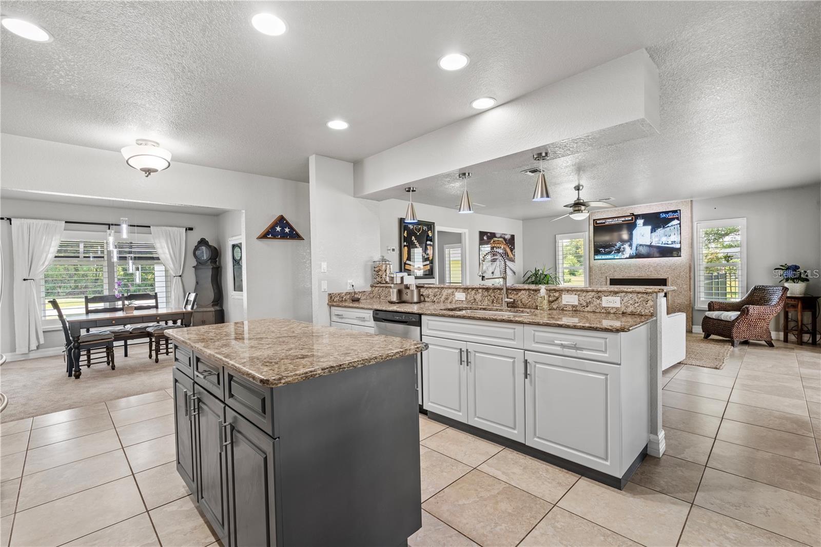 Image 10 of 55 For 384 Viedma Street