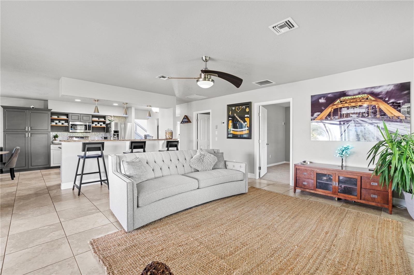 Image 16 of 55 For 384 Viedma Street