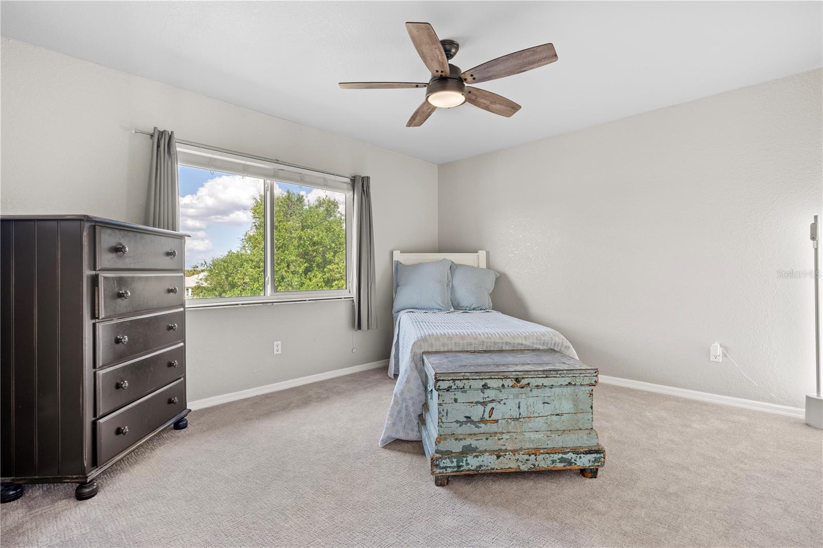 Image 36 of 55 For 384 Viedma Street