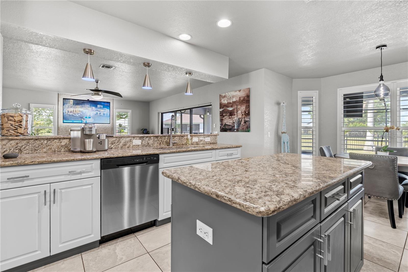 Image 9 of 55 For 384 Viedma Street