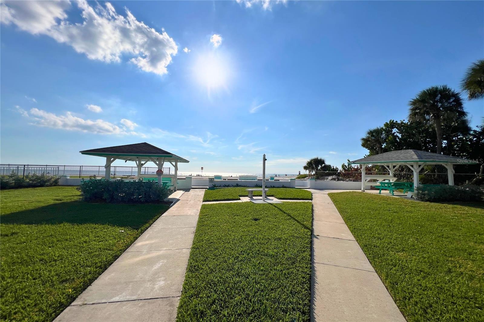 Image 21 of 28 For 951 182nd Avenue E