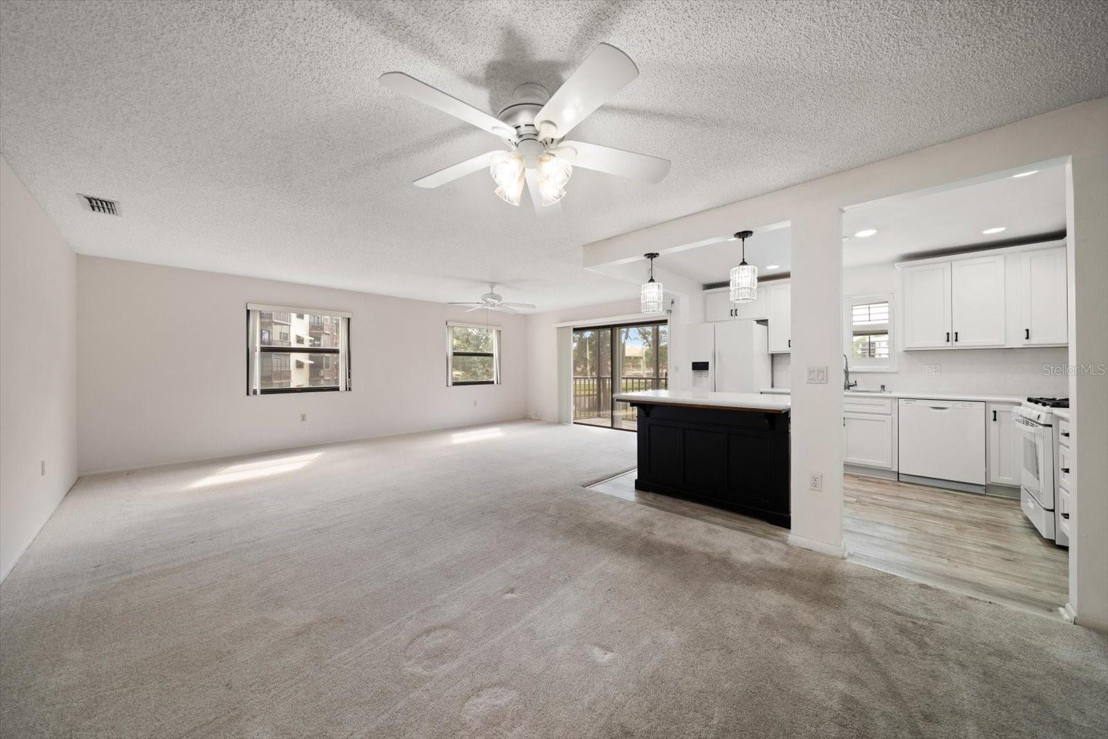 Image 13 of 33 For 6188 80th Street N 210