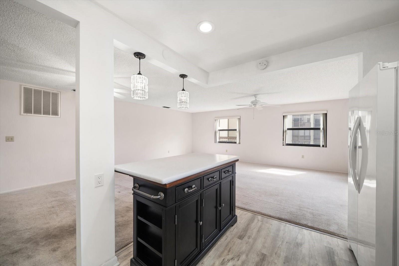 Image 14 of 33 For 6188 80th Street N 210