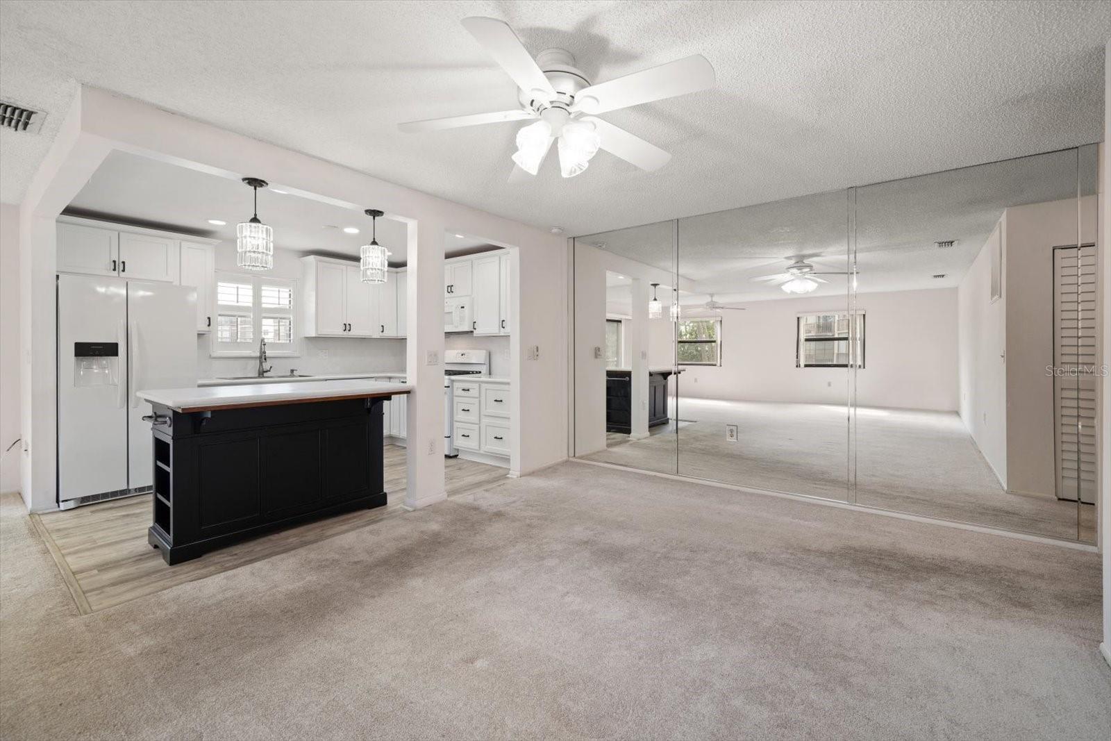 Image 15 of 33 For 6188 80th Street N 210