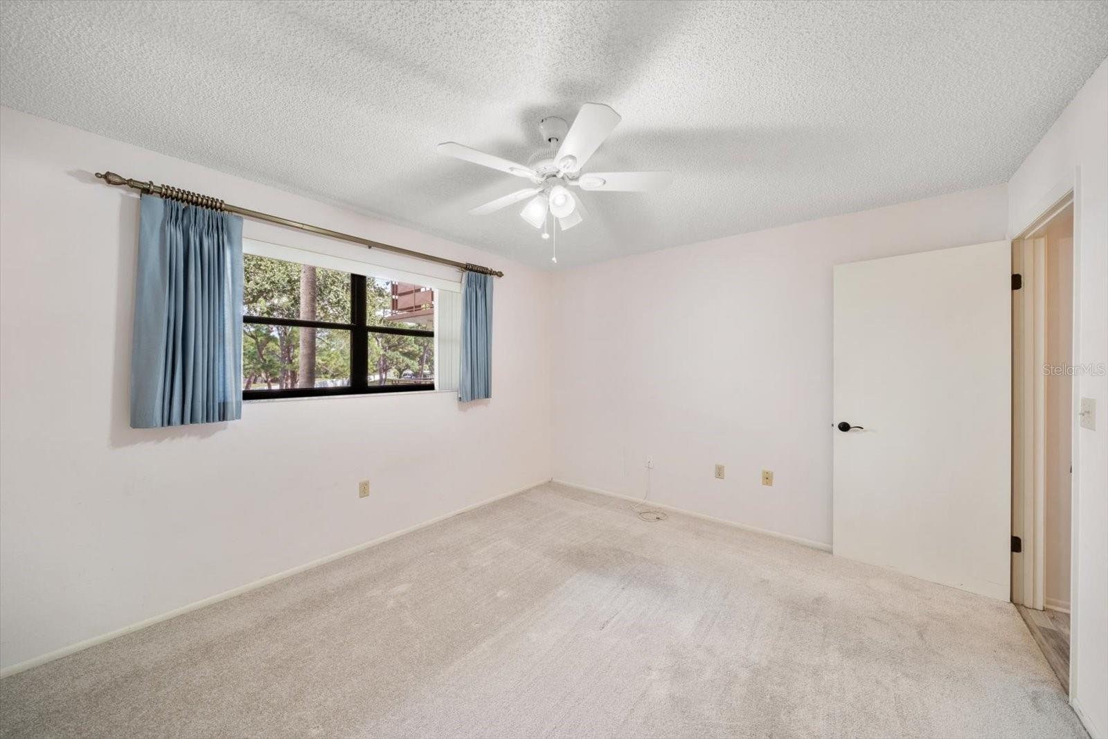 Image 17 of 33 For 6188 80th Street N 210