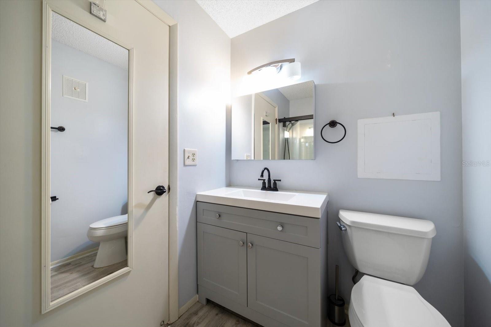 Image 22 of 33 For 6188 80th Street N 210