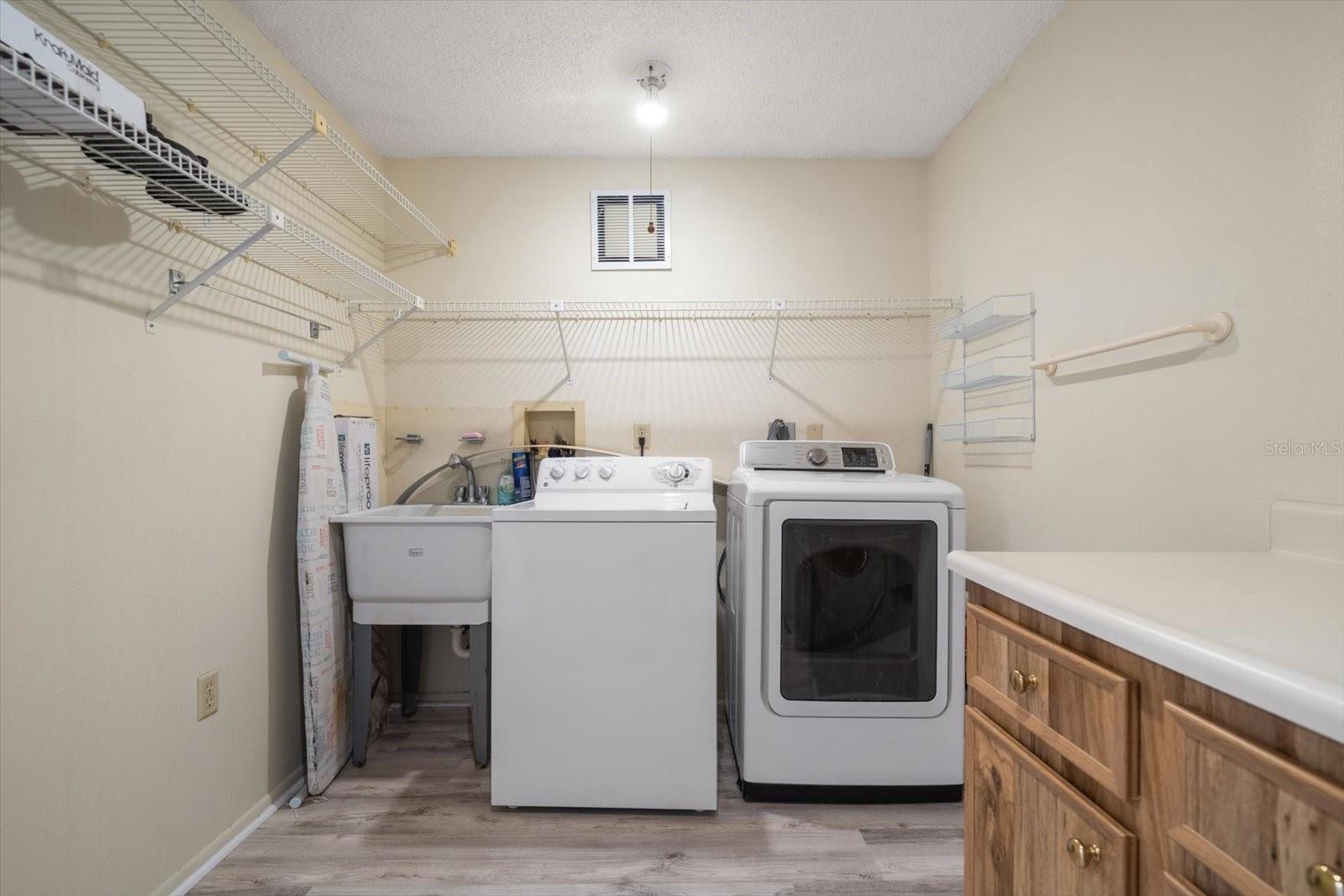 Image 24 of 33 For 6188 80th Street N 210