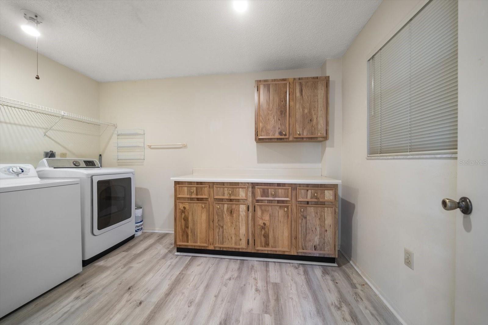 Image 25 of 33 For 6188 80th Street N 210