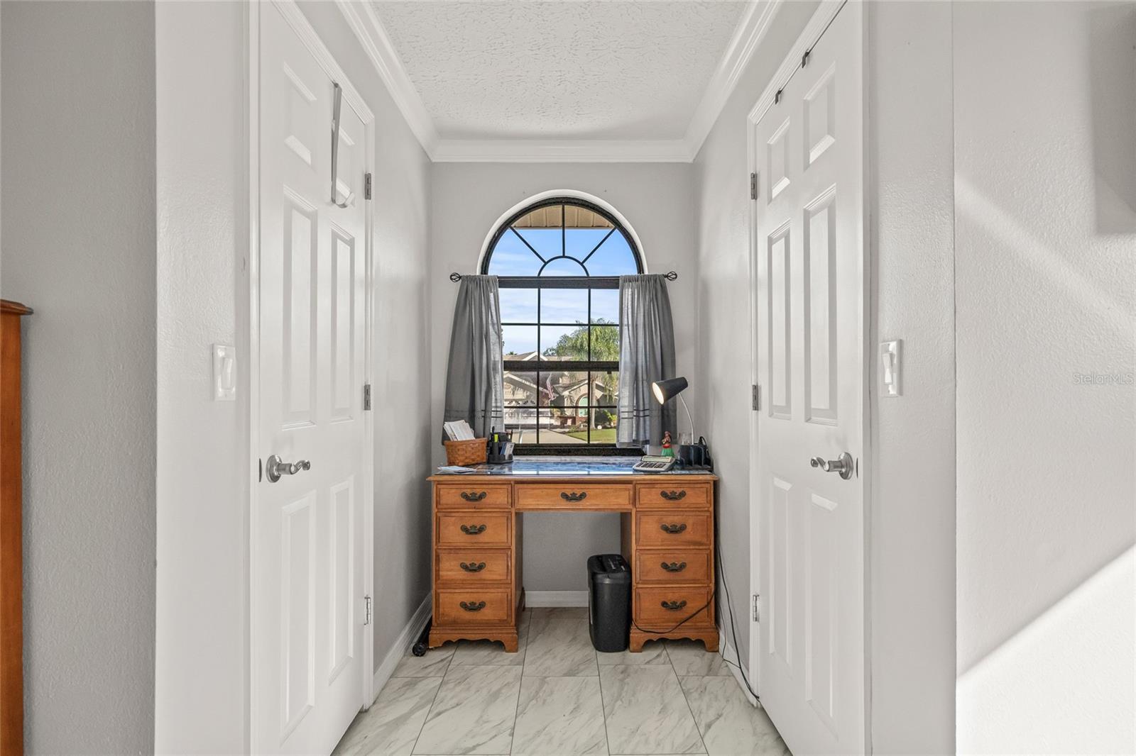 Image 24 of 46 For 1285 Henry Avenue