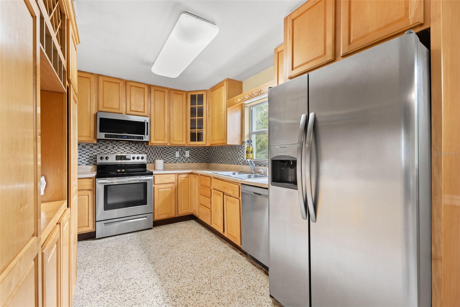 Listing photo id 14 for 317 Brentwood Drive