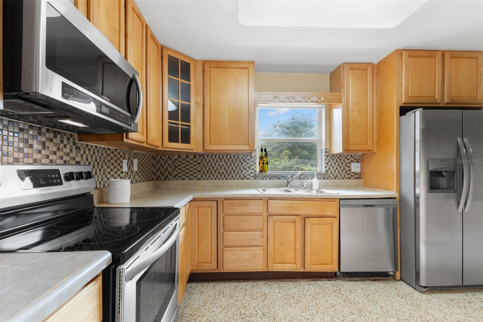 Listing photo id 15 for 317 Brentwood Drive