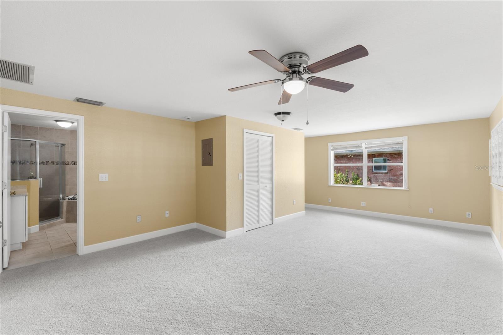 Listing photo id 34 for 317 Brentwood Drive