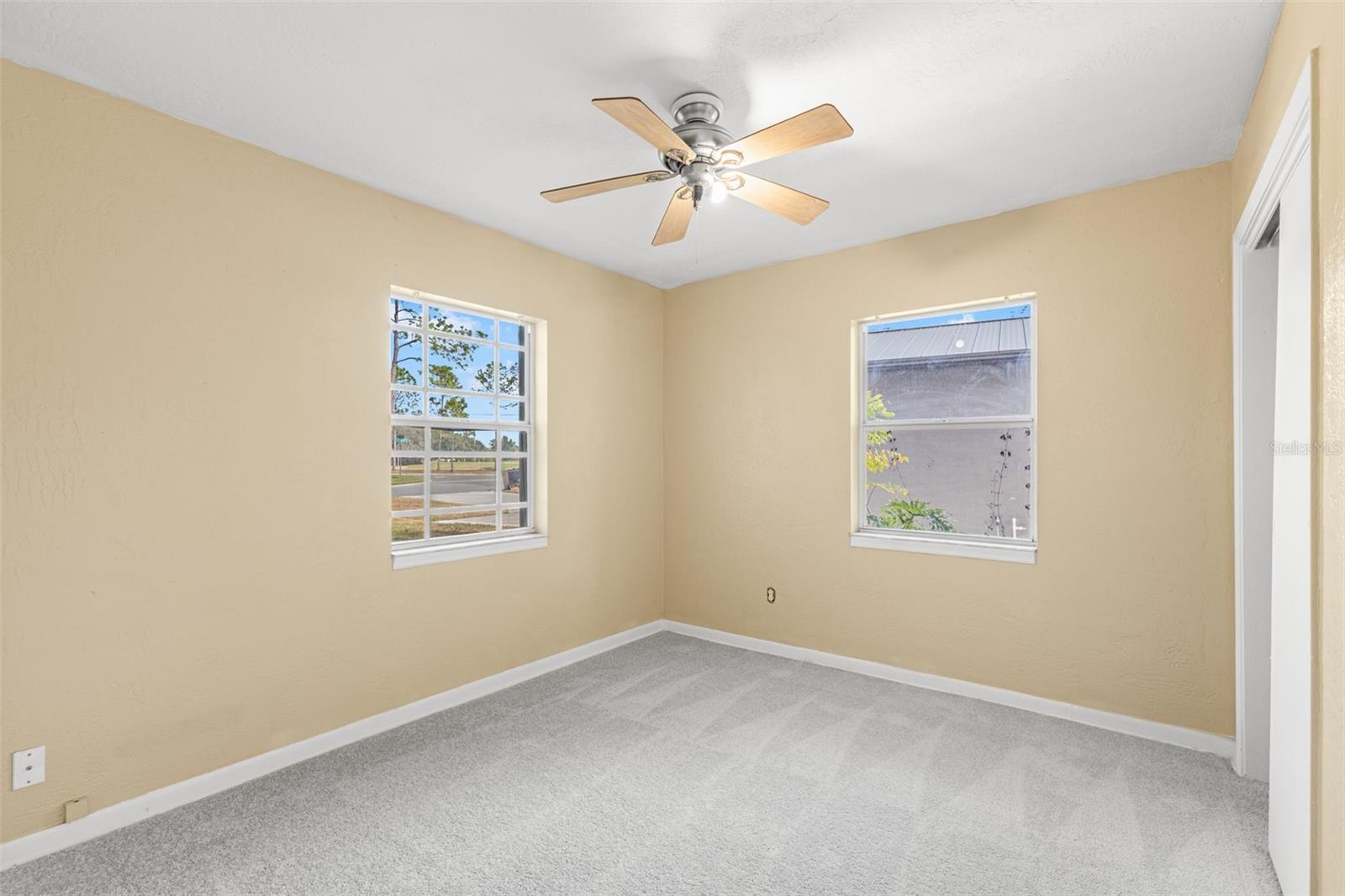 Listing photo id 40 for 317 Brentwood Drive