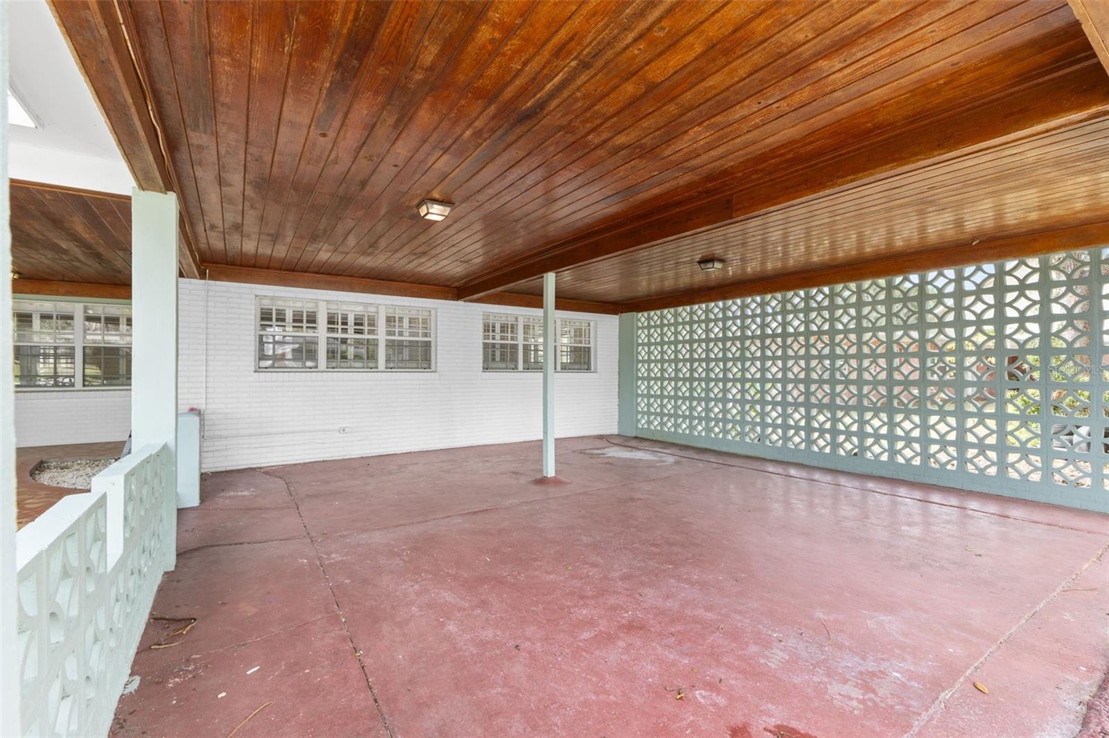 Listing photo id 47 for 317 Brentwood Drive