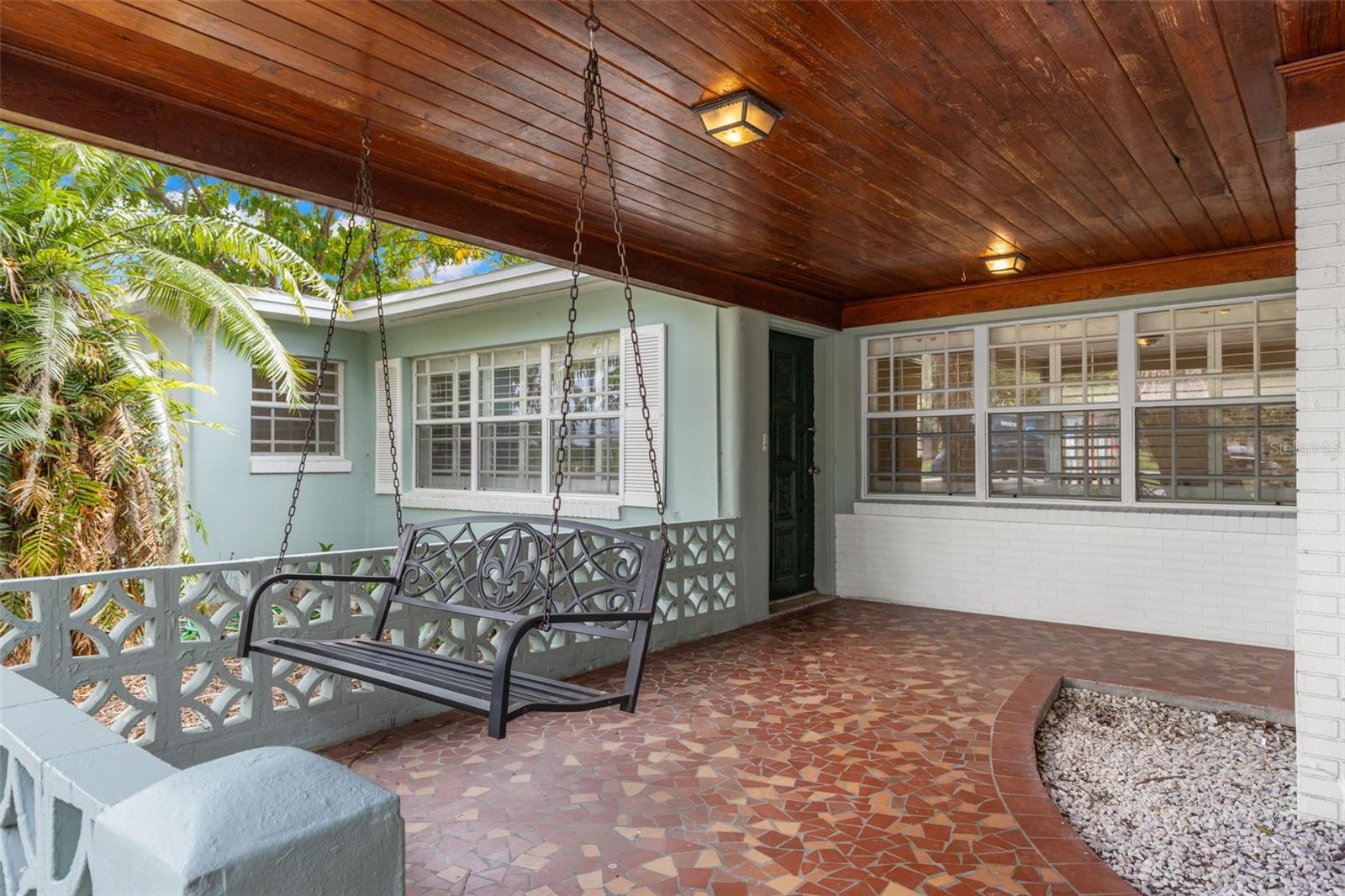 Listing photo id 4 for 317 Brentwood Drive