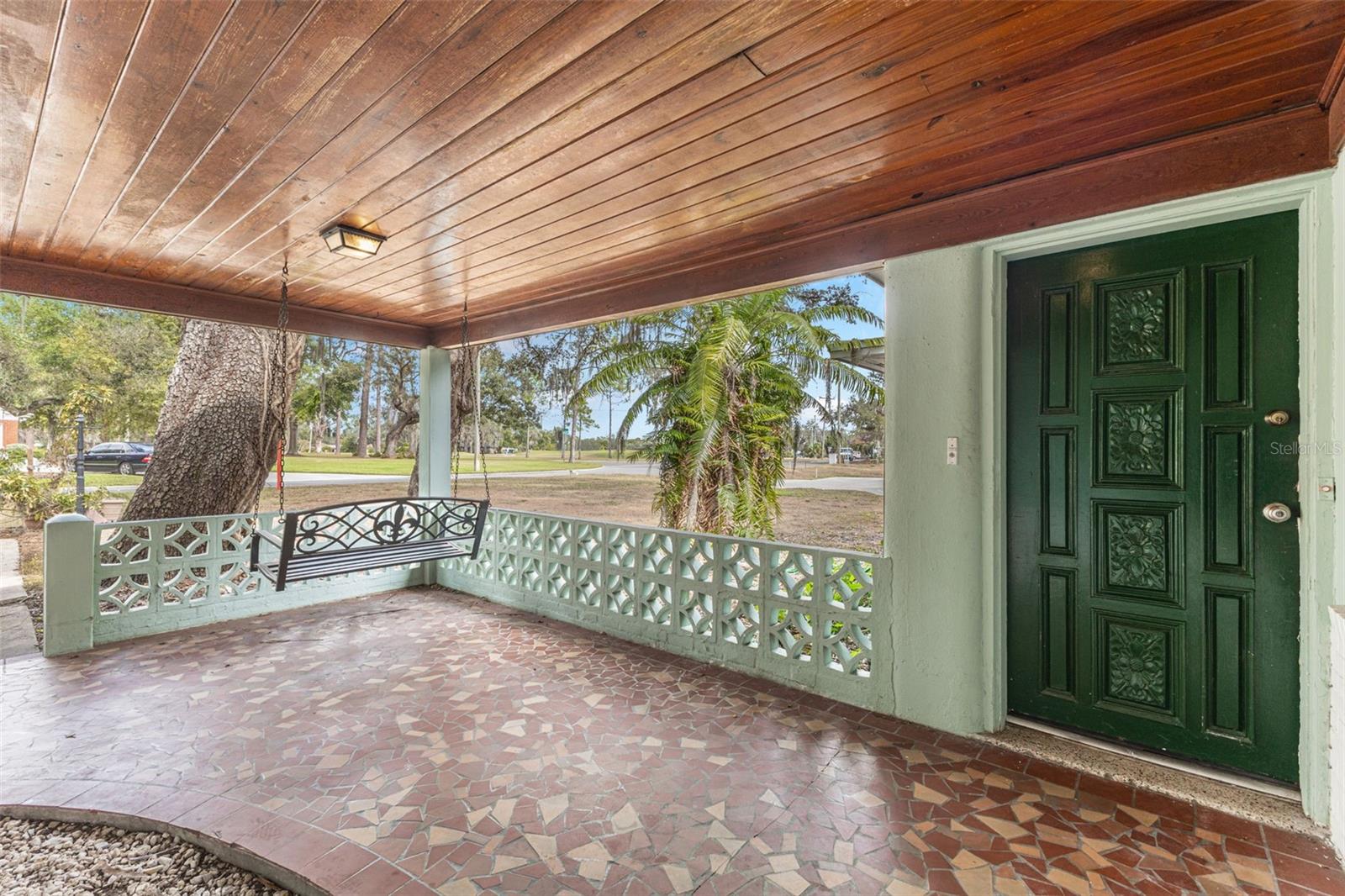 Listing photo id 5 for 317 Brentwood Drive