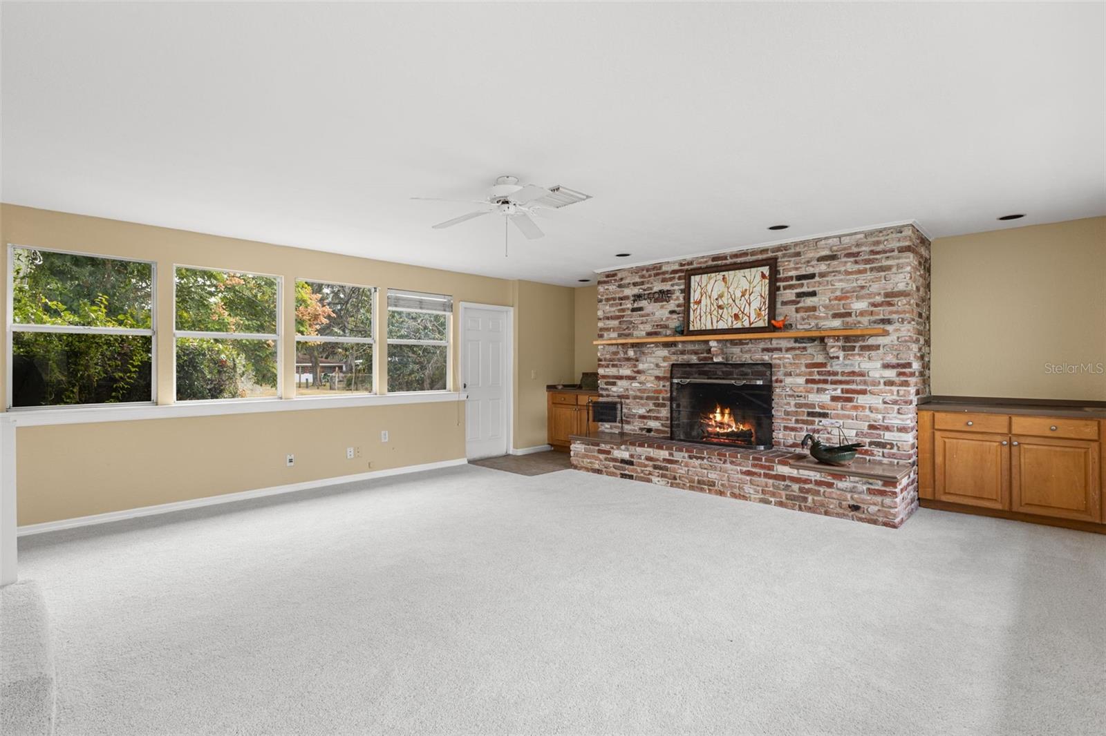 Listing photo id 6 for 317 Brentwood Drive