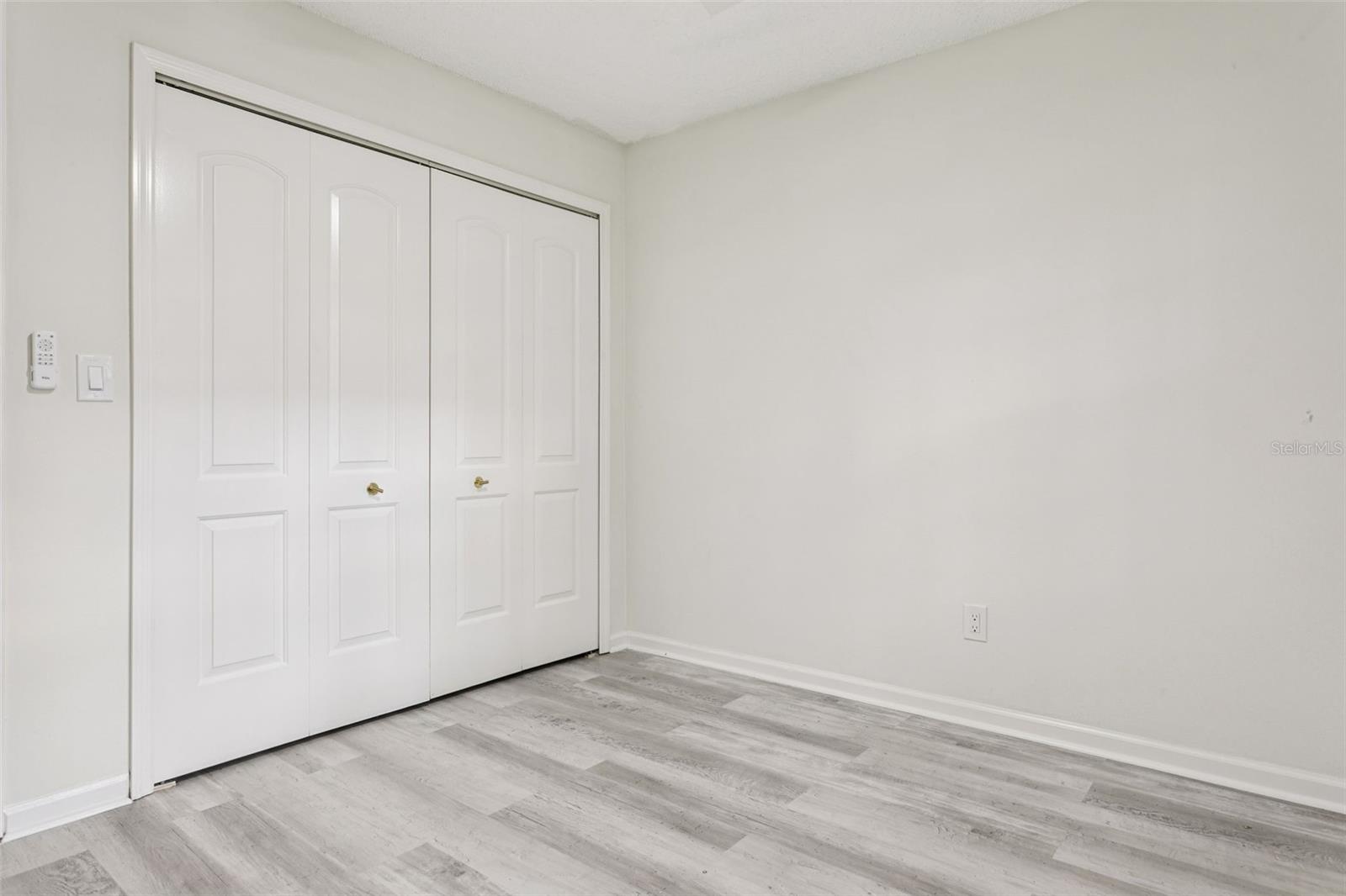 Image 17 of 25 For 2101 Fox Chase Boulevard 102