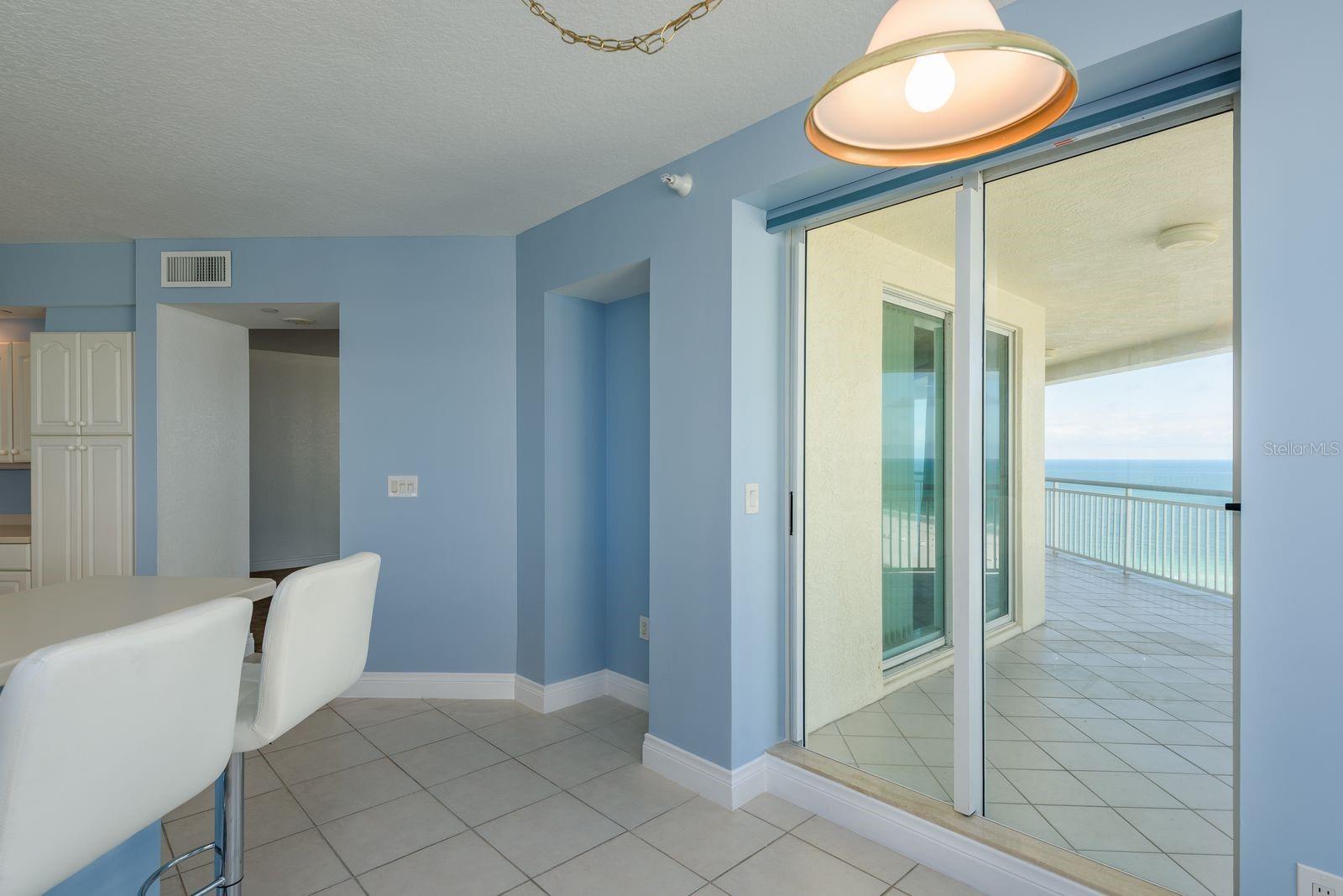 Image 20 of 59 For 1180 Gulf Boulevard 1902